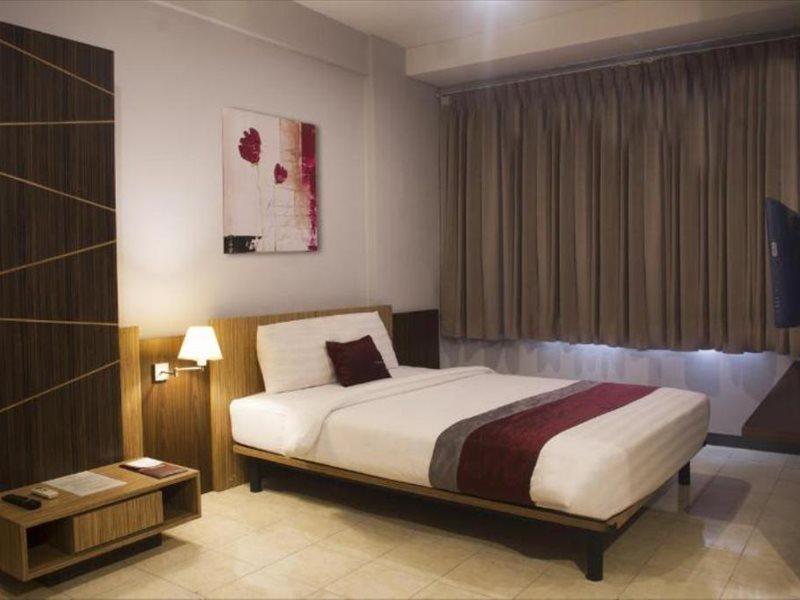 Valore Hotel Cimahi Eksteriør bilde