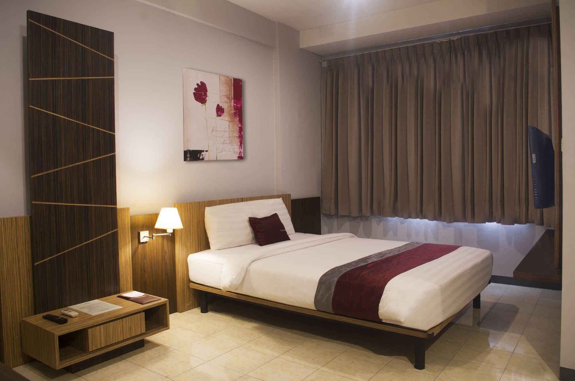 Valore Hotel Cimahi Eksteriør bilde