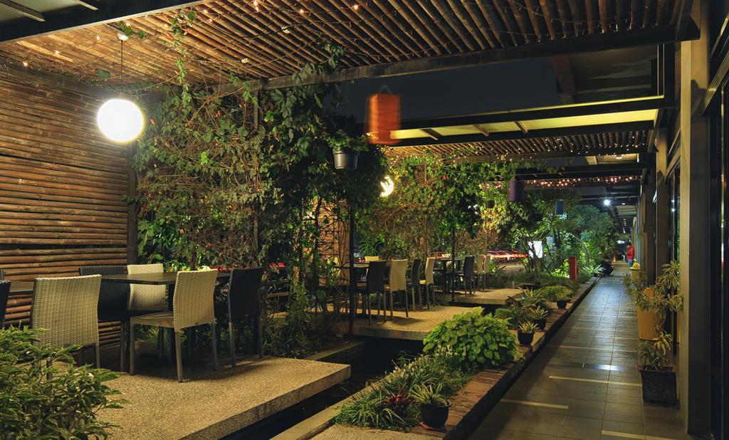 Valore Hotel Cimahi Eksteriør bilde