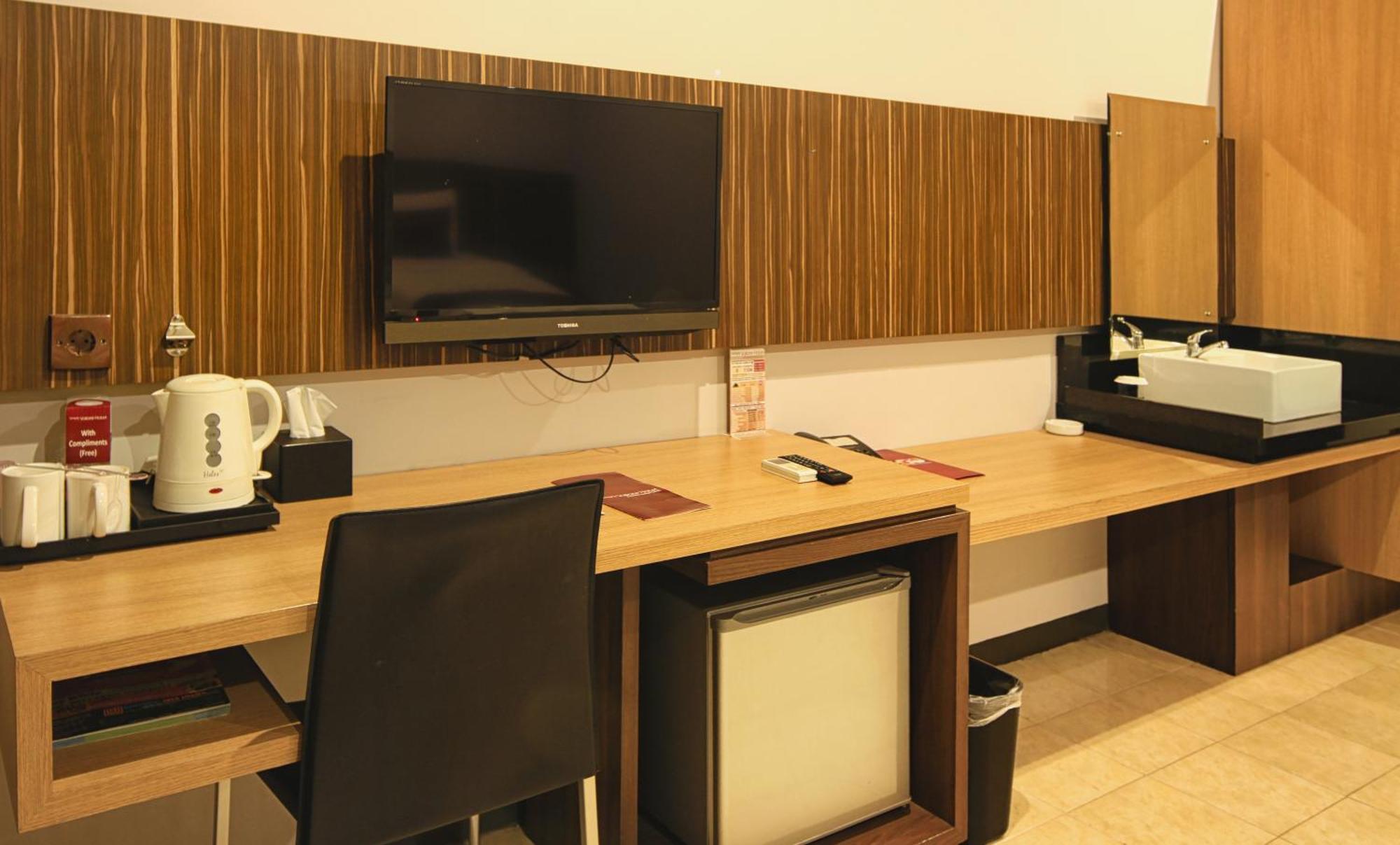 Valore Hotel Cimahi Eksteriør bilde