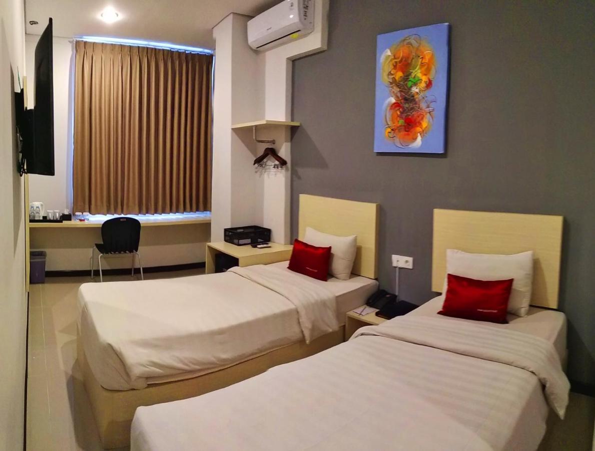 Valore Hotel Cimahi Eksteriør bilde